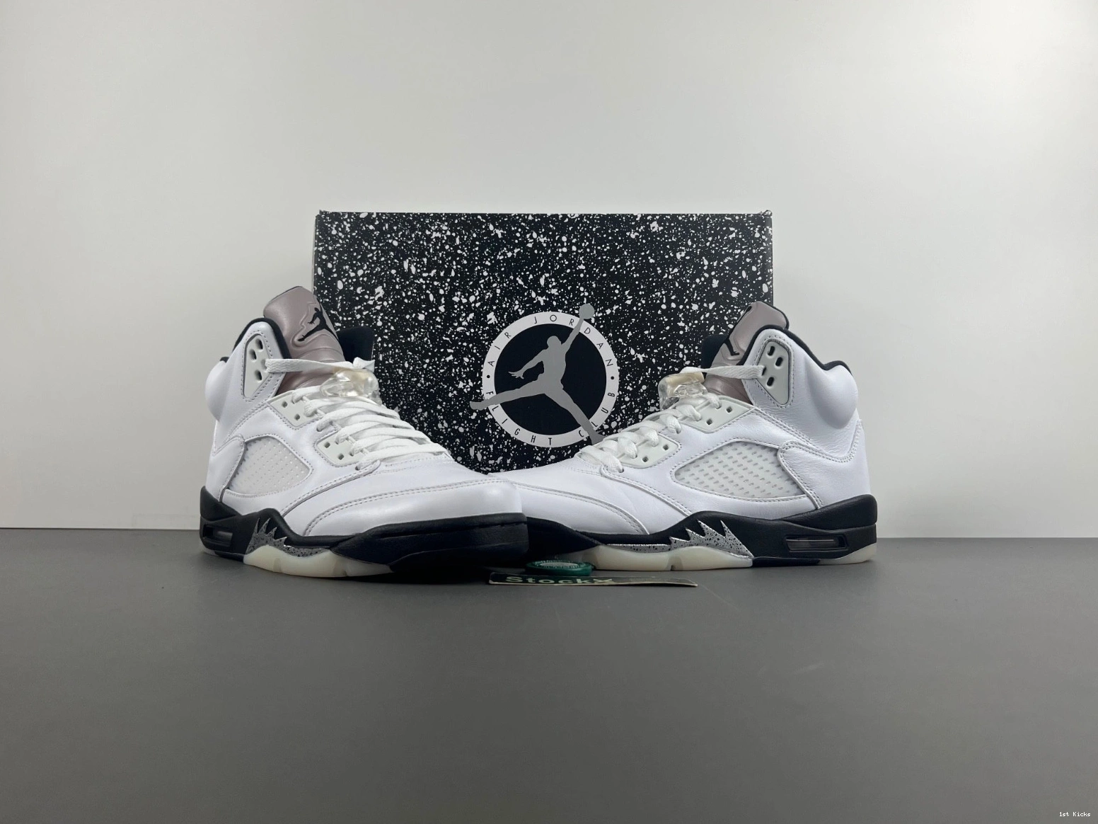 5 Black Air DD0587-110 Jordan White 0126